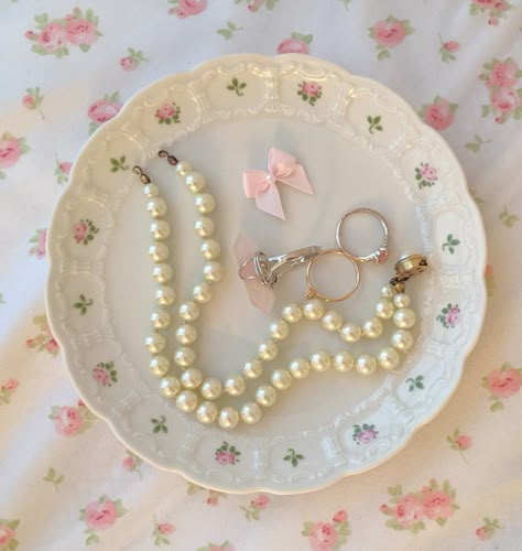 Coquette Jewelry Tray, Coquette Jewelry Dish, Floral Trinket Dish, Coquette Trinket Dish, Jewelry Dish Aesthetic, Coquette Items, Coquette Jewellery, Bluebell Forest, Pink Ballet Slippers