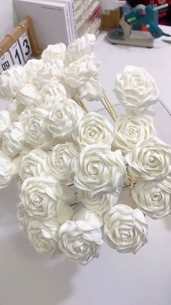 DIY toilet tissue paper flowers #handmade #handmadegifts #flowers #gift ... Crepe Paper Flowers Diy, Handmade Gift Ideas, Diy Toilet, Paper Flower Crafts, Toilet Tissue, How To Craft, Paper Rose, Tissue Paper Flowers, Flowers Handmade