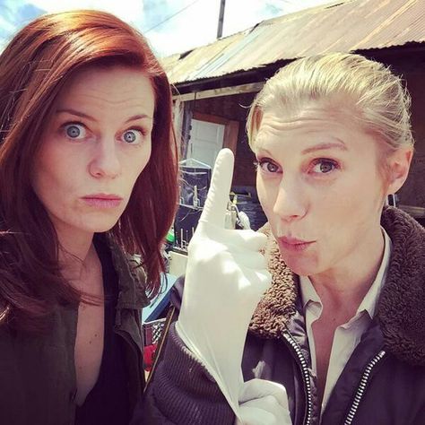 Okay!!!!!! ! ! ! ! Longmire Cast, Cassidy Freeman, Robert Taylor Longmire, Longmire Tv Series, Walt Longmire, Taylor Swift Playlist, Katee Sackhoff, Zahn Mcclarnon, Robert Taylor