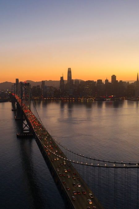 Golden Gate Bridge, San Francisco photo – Free Nature Image on Unsplash Nyc Wallpaper, Bridge Night, Usa Dream, Desktop Wallpapers Hd, Bridge Wallpaper, City Lights At Night, San Francisco Photos, Aesthetic Lockscreens, Places In California