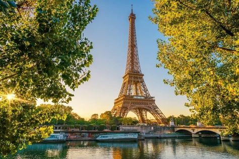 Paris Background, Paris Hat, Torre Eiffel Paris, France Landscape, Paris Travel Photography, French Wallpaper, Paris Landmarks, France Eiffel Tower, France Aesthetic