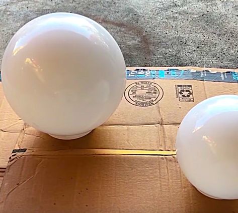 DIY Pottery Barn Copycat Mercury Glass Globe Pottery Barn Copycat, Repurposed Light Globes, Glass Globes Crafts, Light Balls Diy, Diy Globe, Mercury Glass Lighting, Glass Light Globes, Christmas Ball Ornaments Diy, Vintage Bottles Antiques