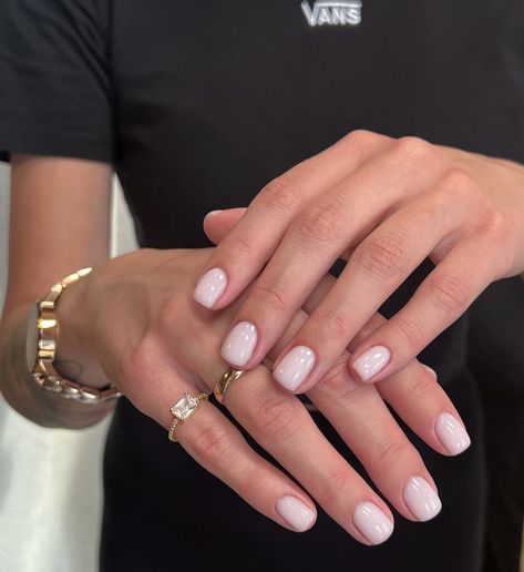 Extra Short Nails Natural, Summer Nails Old Money, Nurse Length Nails, Polished Nails Natural, Shelak Nails 2022, Clean Nails Look Short, Natural Gelish Nails, Simple Engagement Nails Short, Short Nails Natural Color