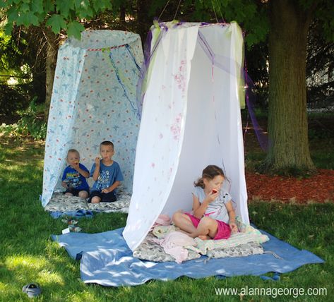 DIY No-Sew Tents & Canopies Diy Backyard Tent, Diy Tents For Kids, Teepee Tent Diy, Diy Canopy Tent, Diy Play Tent, Forts For Kids, Fairy Tent, Outdoor Forts, Canopy Diy