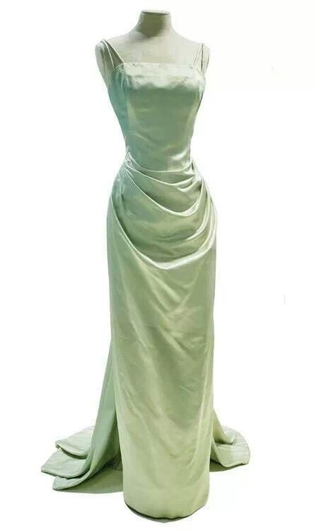 Old Hollywood Dress Gowns, Edith Head, Classic Clothes, Designer Evening Dresses, Green Goddess, March 30, Historical Dresses, Moda Vintage, Academy Awards