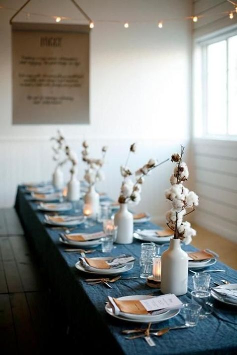 Indigo Wedding, Denim Wedding, Tafel Decor, Pretty Tables, Long Table, Christmas Table Settings, Table Display, Christmas Table Decorations, Holiday Tables