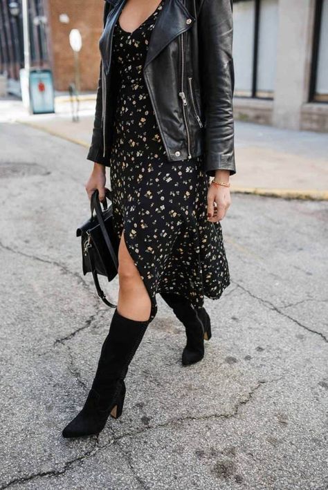 The best boots for fall 2021. From the best knee high boots, ankle boots and winter boots. Plus knee high boots outfit ideas for women! Short Dress In Winter, Black Suede Boots Outfit, Suede Boots Outfit, Chunky Sweater Dress, Dress In Winter, Knee High Boots Outfit, Black Suede Knee High Boots, Midi Dress Winter, Fall Boots Outfit