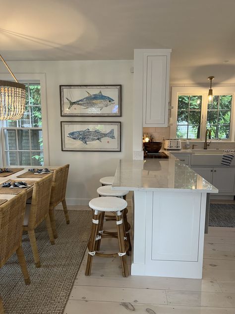 Our Nantucket Kitchen! - Mix & Match Mama House Kitchen Aesthetic, Nantucket Interior, Nantucket Kitchen, Nantucket House, Beach House Kitchen, Lake Vibes, Summer Beach House, Nantucket Home, Dining Rug