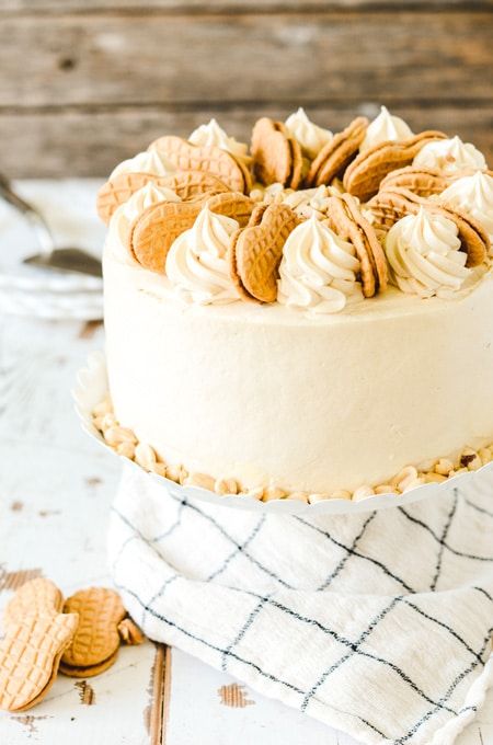 Peanut Butter Cake Filling, Peanut Butter Buttercream, Peanut Butter Cream, Butter Cupcakes, Gourmet Cakes, Nutter Butter Cookies, Butter Cake Recipe, Nutter Butter, Peanut Butter Cake