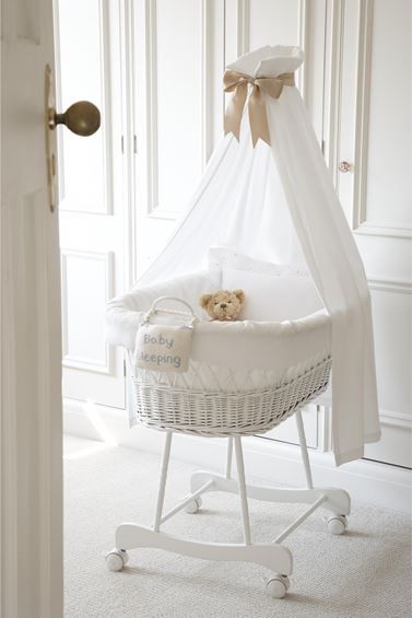 Nursery Window, Nursery Bassinet, Children's Bedrooms, Baby Room Inspiration, Baby Cradle, Baby Cot, Baby Room Design, Baby Bassinet, Moses Basket