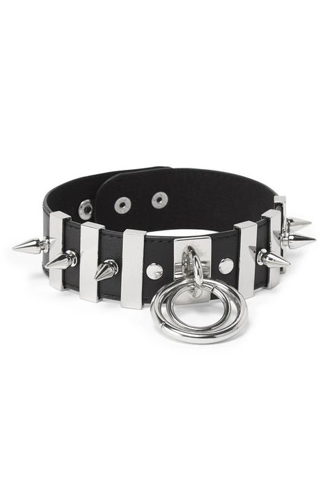 Loop Choker [B] | KILLSTAR Refuse to become what they call normal; the 'Loop' statement choker is sure to stand out - wide-strap choker in a soft luxe leather [vegan] with flat metal loops & spikes combo, a double O-ring front and fully adjustable back for the perfect fit. Spiky Collar, Jewellery Choker, Emo Jewelry, Womens Chokers, Statement Choker, Estilo Punk, Emo Fashion, Choker Collar, Jewelry Choker