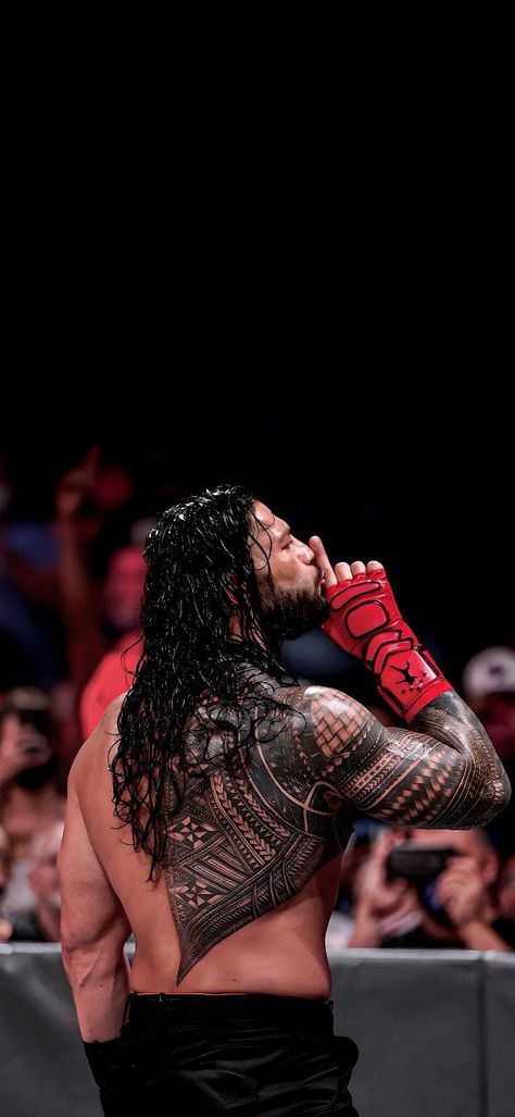 Cool Wwe Wallpapers, Wwe Bloodline Wallpaper, Otc Roman Reigns Wallpaper, Otc Roman Reigns, The Bloodline Wwe Wallpaper, Wwe Aesthetic Wallpaper, Roman Reigns Pfp, Wwe Roman Reigns Wallpaper, Roman Regins Images