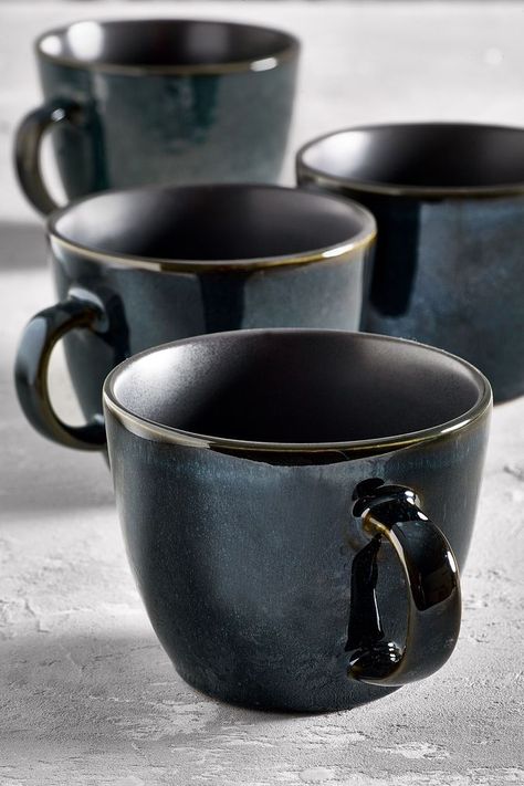 This set is finished with a beautiful reactive glaze, due to the unique nature of this finish each piece within the set will be individual in both colour and pattern.  4 x Mug 100% Stoneware. Coffee Cup Set, Reactive Glaze, Treat Jars, Bee Print, Glassware Set, Dinner Sets, Cups And Mugs, Cupping Set, Moscow Mule Mugs