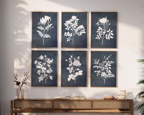 Blue Wall Art Living Room, Blue Accents Living Room, Blue Walls Living Room, Navy Blue Decor, Navy Living Rooms, Navy Blue Living Room, Floral Wall Art Prints, Navy Blue Wall Art, Blue Living Room Decor