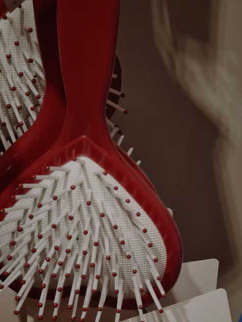 Red Heart Bedroom Aesthetic, Cocette Aesthetic Red, Red Stuff Aesthetic, Red Aesthetic Hair, Aesthetic Hair Brush, Lizzie Hearts Aesthetic, Red Girly Aesthetic, Red Princess Aesthetic, Dark Red Coquette