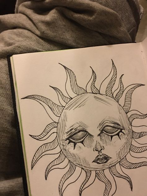 Hippy Sun Drawing, Old Sun Drawing, Sun Easy Painting, Detailed Sun Drawing, Celestial Sun Drawing, Sun With Eyes Drawing, Grunge Sun Drawing, Grunge Moon Drawing, Weird Sun Drawing