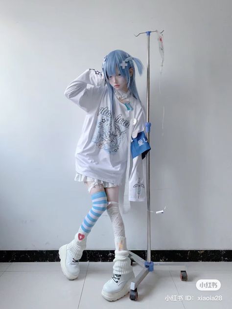 Kawaii Cybercore Outfits, Galaxy Clothes Aesthetic, Tenshi Kaiwai Pfp, Tenshi Kawaii Clothes, Tenshi Kaiwai Outfits, Menhera Outfits, Yami Kawaii Outfit Ideas, Yamikawaii Outfit, Tenshi Kaiwai Fashion