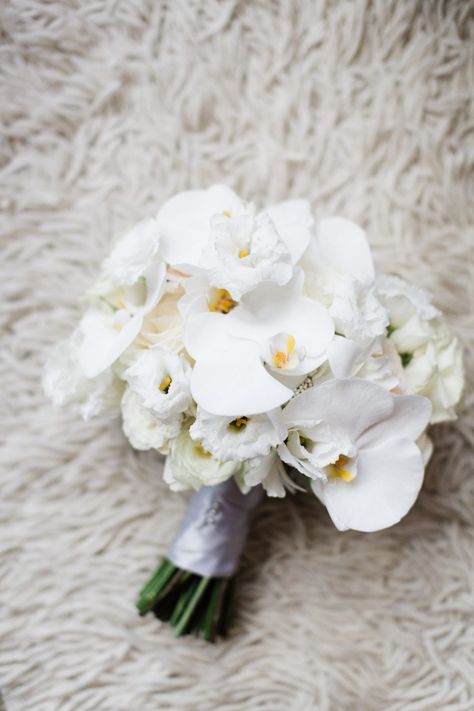 16 Impressive Orchid Wedding Bouquets Tiger Lily Wedding, White Orchid Bouquet, Orchid Bridal Bouquets, Orchid Bouquet Wedding, Green Wedding Bouquet, Cascading Wedding Bouquets, Orchid Bouquet, Lily Wedding, Bridal Bouquet Flowers