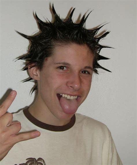 this isnt me (itslike the 3rd google result for when u search liberty spikes on oceanhero) but GODdo i wish it was Spiked Hair Men, Punk Hair Men, Liberty Spikes, Spiky Hairstyles, Short Spiked Hair, Hairstyle Men, Rock Hairstyles, Punk Pins, Spiky Hair