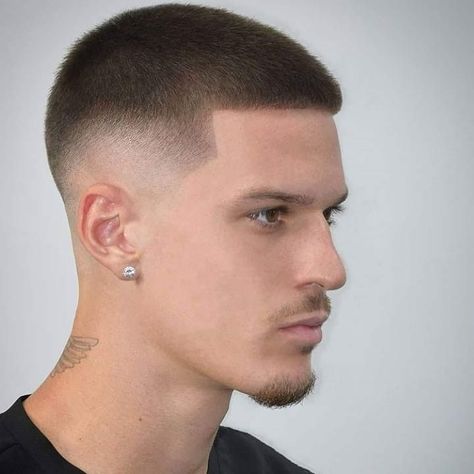 Buzz Cut For Men, Crew Cut Hair, Very Short Hair Men, Mid Fade Haircut, Men Fade Haircut Short, Short Fade Haircut, Buzz Cut Hairstyles, Men Haircut Curly Hair, Buzz Cuts