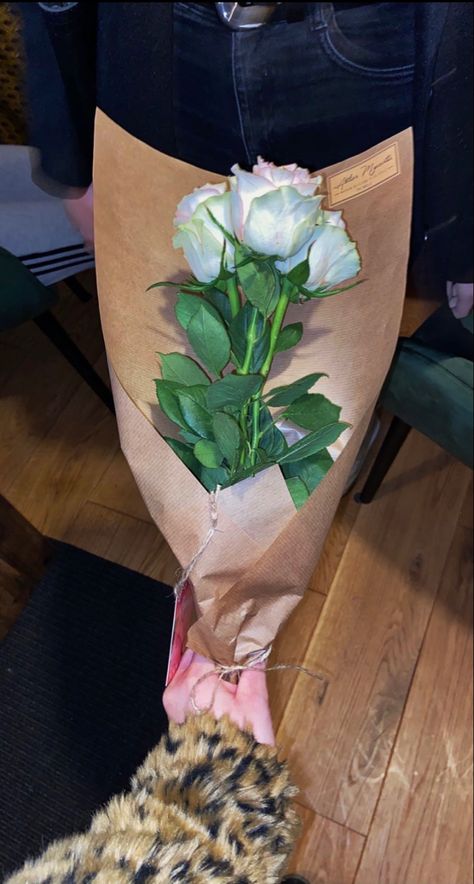 Bouquet Of White Roses, White Rose Bouquet, Simple Rose, One Rose, Small Bouquet, Single Flower, Rose Bouquet, White Rose, White Roses