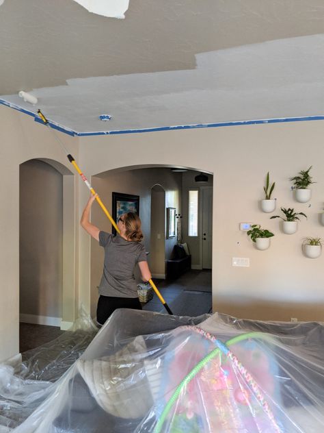 How To Paint A Ceiling Tips, Paint For Ceiling, How To Paint Ceilings, How To Paint The Ceiling, Ceiling Painting Tips, Easy Way To Paint Ceiling, How To Paint Your Ceiling, Painting My Ceiling, Tips For Painting Ceilings