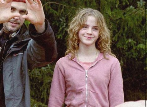 Emma Watson Young, Hermione Granger Outfits, Emma Watson Harry Potter, Emma Watson Pics, The Prisoner Of Azkaban, Images Harry Potter, Prisoner Of Azkaban, Harry Potter Hermione, Harry Potter Cast