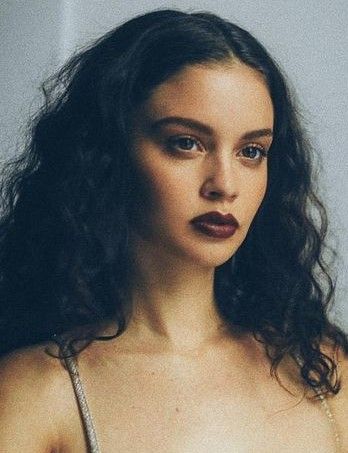 Sabrina Claudio Cyberpunk People, Diff Aesthetics, Secret Circle, Sabrina Claudio, Beautiful Music, Lifestyle Inspiration, Content Warning, Makeup Goals, Roller Skating