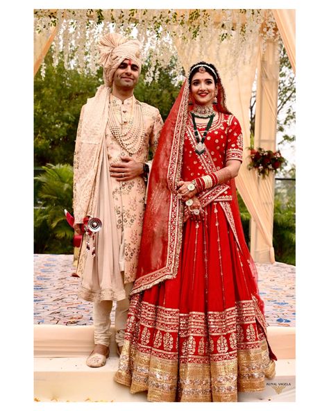 Rajasthani Bride Look, Rajasthani Bride Lehenga, Poshak Rajputi Latest, Rajasthani Bride Traditional, Royal Rajasthani Bride, Rajasthani Groom, Rajput Groom, Rajput Bride, Rajput Wedding