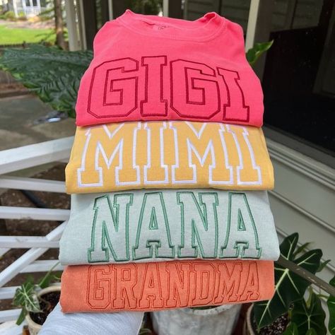 Vtopgifts Grandma Established Shirt, Nana Tee Shirts, Momma Shirt Ideas, Gift For His Mom, First Time Aunt Gifts, Gifts For Grandparents To Be, Best Grandma Shirt, Grandma And Grandpa Gifts, Gifts For Grandmas Christmas