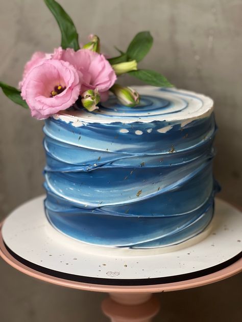 Blue And Silver Birthday Cake For Men, Simple Decorated Cakes Ideas, Blue Tie Dye Cake, Blue Ombre Birthday Cake, Bday Treats, Ocean Birthday Cakes, Surf Cake, Wave Cake, Bd Cake