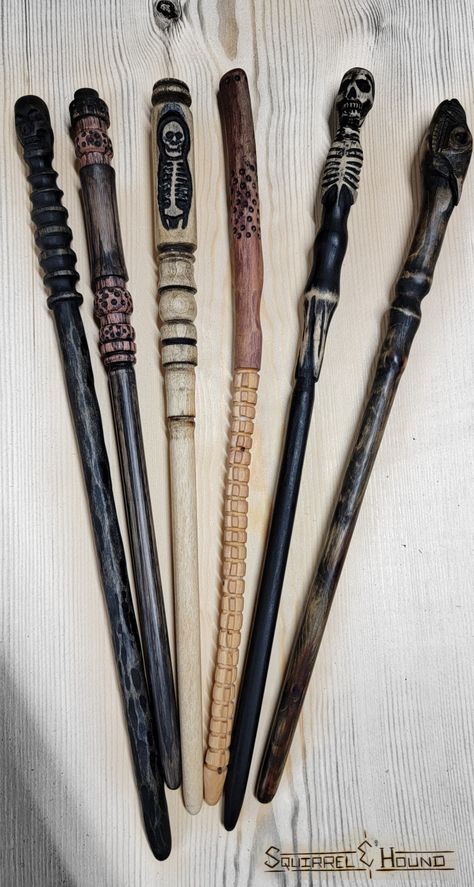 Wand Carving Ideas, Wizard Stick, Wooden Wands Handmade, Wand Wood Meanings, Whittling Hair Pin, Hand Carved Wooden Wands, Pagan Wood Carving, Wooden Wand, Witch Wand