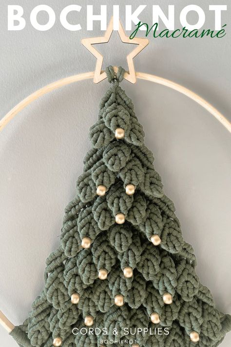 Strings of Joy beckon as I unveil the steps behind crafting a holiday macrame Christmas tree. Get ready to infuse your space with handmade charm and festive warmth. Macarena Christmas Tree, Tabletop Macrame Tree, 3d Macrame Christmas Tree, Macrame Tree Topper, Handmade Christmas Wreath, Large Macrame Christmas Tree Tutorial, Macrame Turkey, Macrame Christmas Tree Pattern Free, Macrame Gnome Tutorial