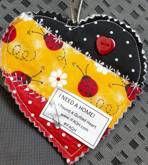 I was shopping at the local Aldi... - I Found A Quilted Heart I Found A Quilted Heart, Aldi Store, Quilted Hearts, Heart Quilt Pattern, Heart Projects, My Bags, Fabric Hearts, Easy Quilt Patterns, Heart Pillow