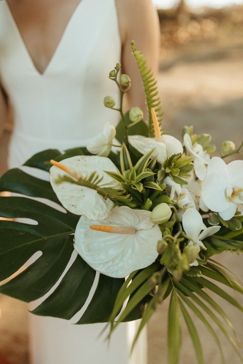 Diplo Happened Across This Intimate Wedding on the Beach in Costa Rica - Over The Moon Beach Wedding Ceremony Flowers, Wedding Bouquet Beach, Bridal Bouquet Beach Wedding Simple, Wedding Bouquets Beach, Wedding Bouquets Tropical Simple, Simple Tropical Bouquet, White Tropical Wedding Bouquets, Hawaii Wedding Florals, Beach Wedding Florals