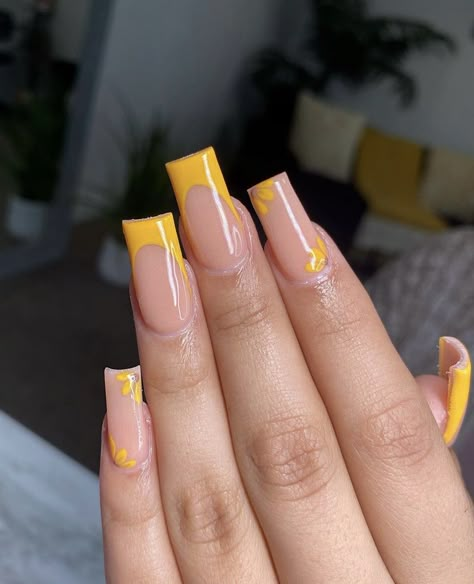 Winter Nail Art Designs, Yellow French, Spring Acrylic Nails, Colored Acrylic Nails, Girly Acrylic Nails, French Tip Acrylic Nails, Work Nails, Glow Nails, Nails Square