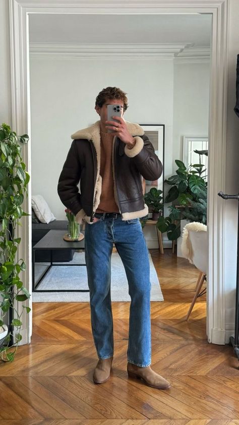 Backwards Hat Outfit Men, Modern Western Mens Outfits, Vintage Western Mens Fashion, Texan Outfit Man, Mens Americana Style, Cowboy Winter Outfits, Modern Western Men’s Fashion, Leather Boots Outfit Men, Casual Cowboy Outfit Men