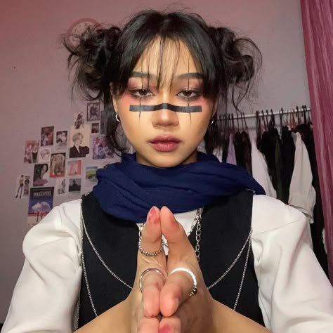 Choso Inspo Outfit, Choso Cosplay Outfit, Choso Costume Women, Diy Choso Cosplay, Choso Makeup Girl, Brown Cosplayers, Jjk Choso Cosplay, Chose Hairstyle, Anime Face Makeup