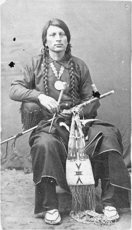 Indian Warrior, Native American Horses, Chief Joseph, Native American Images, Native American Clothing, Native American Pictures, Wilde Westen, Western Comics, Native American Artwork