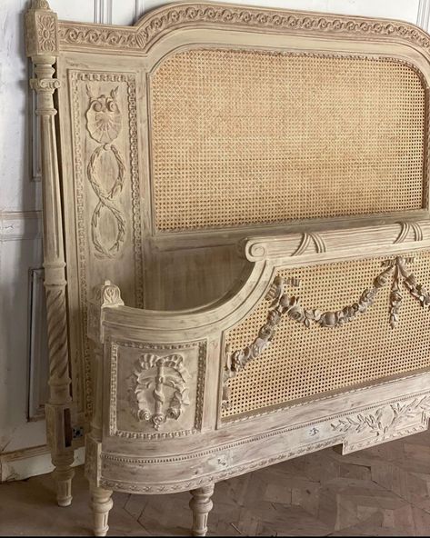 Wood Carved Bed, French Rattan Bed, Wood Carved Bed Frame, Wooden Platform Bed Frame, Wood Carved Headboard, Rattan Bedroom Beds & Bed Frames, Beautiful Bedroom Set, French Design Style, French Carved Wood Bed