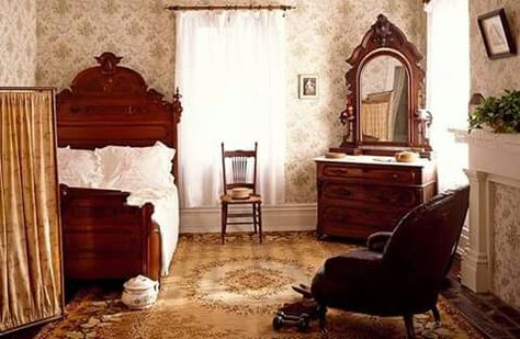 Victorian Bedroom Decor, Bedrooms Vintage, Victorian Style Bedroom, Victorian Bedrooms, Ulysses S Grant, Cottagecore Home, Victorian Bedroom, Victorian Interiors, Victorian Farmhouse