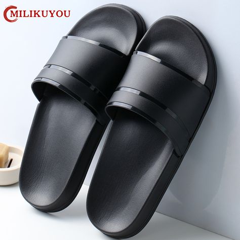 2024 Men Women Indoor Home Slippers Summer Soft Comfortable Bath Slippers Couple Family Flat Thick Sepatu Air Jordan, White Slides, Men Slippers, Open Toe Slippers, Women Slides, Black Slides, Black And White Shoes, Mens Slides, Outdoor Slippers