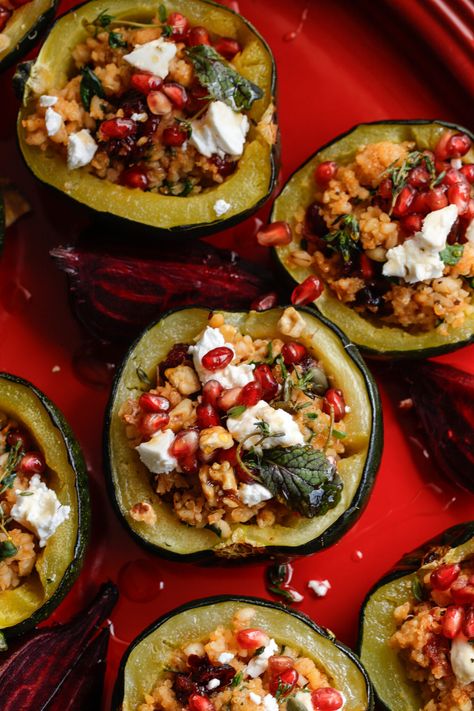 Fragrant Stuffed gem squash – Life in the South Gem Squash Recipes Stuffed, Gem Squash Recipes, Stuffed Squash Recipes, Gem Squash, Chicken Pop, Stuffed Vegetables, Bulgar Wheat, Produce Recipes, Toasted Pumpkin Seeds