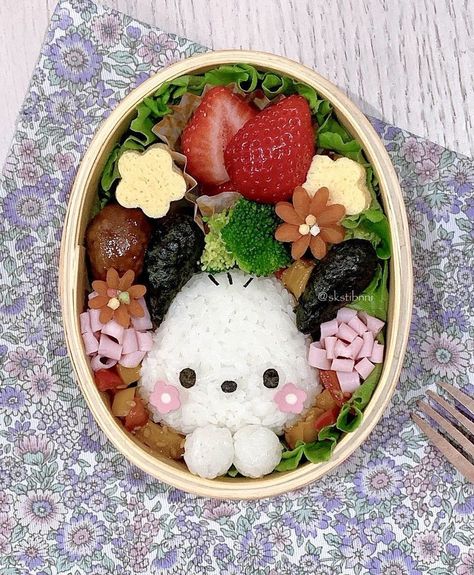 Incredibly Cute Meals Inspired By Japanese Cuisine Mha Food Recipes, Cute Vegan Food, Japanese Food Bento Kawaii, Aesthetic Japanese Food, Cute Food Recipes, Sanrio Ideas, Cute Lunches, Cute Meals, Japan Bento