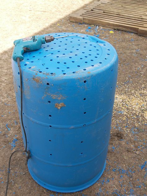 photo Diy Septic System, Landscape Drainage, Backyard Drainage, Yard Drainage, Drainage Solutions, Water Collection, Dry Well, Septic System, Rain Barrel