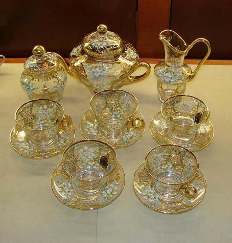 Glass Tea Set, Teapots And Cups, China Tea Cups, My Cup Of Tea, Best Tea, Chocolate Pots, Cups And Saucers, Tea Service, Venetian Glass