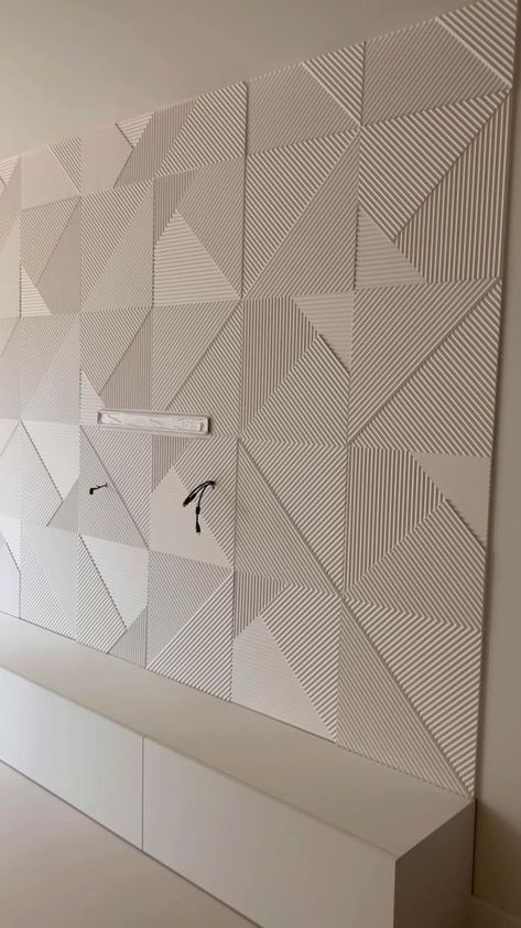 Pvc Wall Panels Designs, Wall Cladding Designs, Mdf Wall Panels, Modern Wall Paneling, House Wall Design, Mdf Panel, Wall Tiles Design, Wall Panel Design, Hall Interior Design