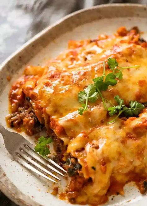 Beef Cannelloni Recipes, Beef Cannelloni, Beef Entrees, Cannelloni Recipes, Manicotti Recipe, Recipetin Eats, Recipe Tin, Salad Pasta, Goulash