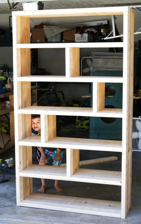 Pallet Bookshelf, Rustic Bookshelf, Bookcase Diy, Reclaimed Pallets, Pallet Decor, Bookshelf Design, Bookshelves Diy, Free Plans, Diy Shelves