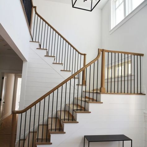 75 Large Transitional Staircase Ideas You'll Love - October, 2024 | Houzz Upstairs Staircase Ideas, Iron Wood Staircase, Two Turn Staircase, Colonial House Staircase, White Oak And Black Staircase, Black Iron Staircase Railing, 180 Staircase, Catwalk Staircase, Traditional Stair Railing Ideas